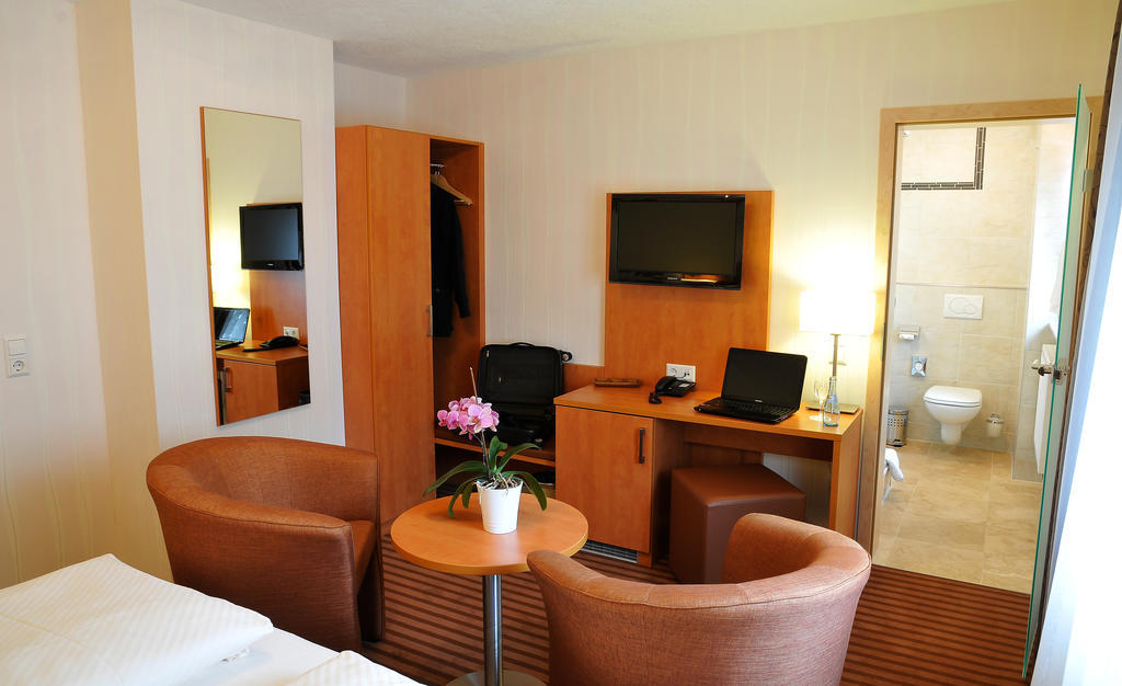 Hotel Nothwang Sindringen エクステリア 写真